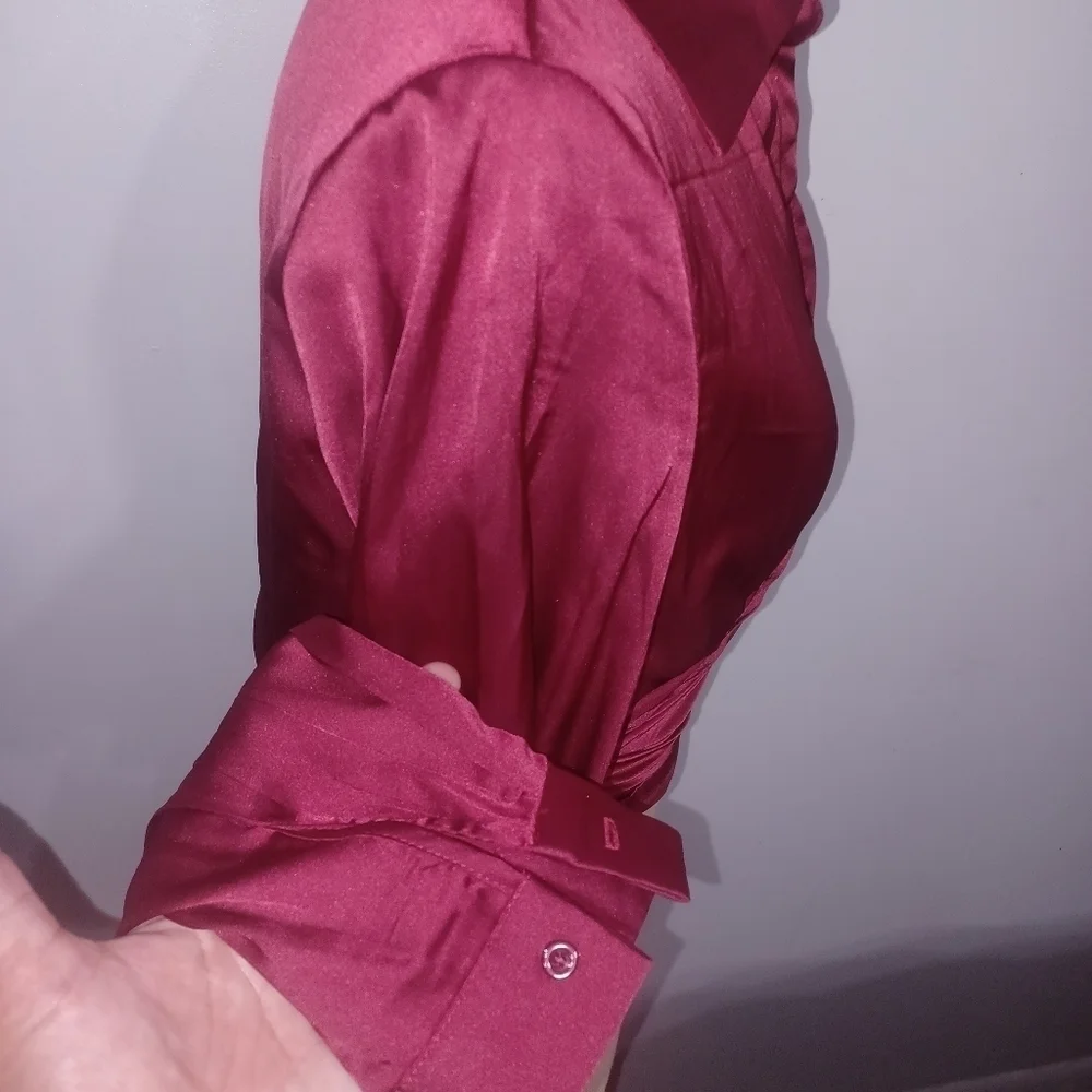 Beautiful Long Sleeve Wrap Shirt- W Sz Small - Picture 3 of 8